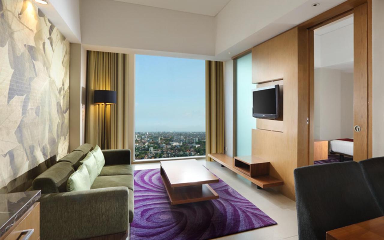 Holiday Inn Bandung Pasteur By Ihg Esterno foto