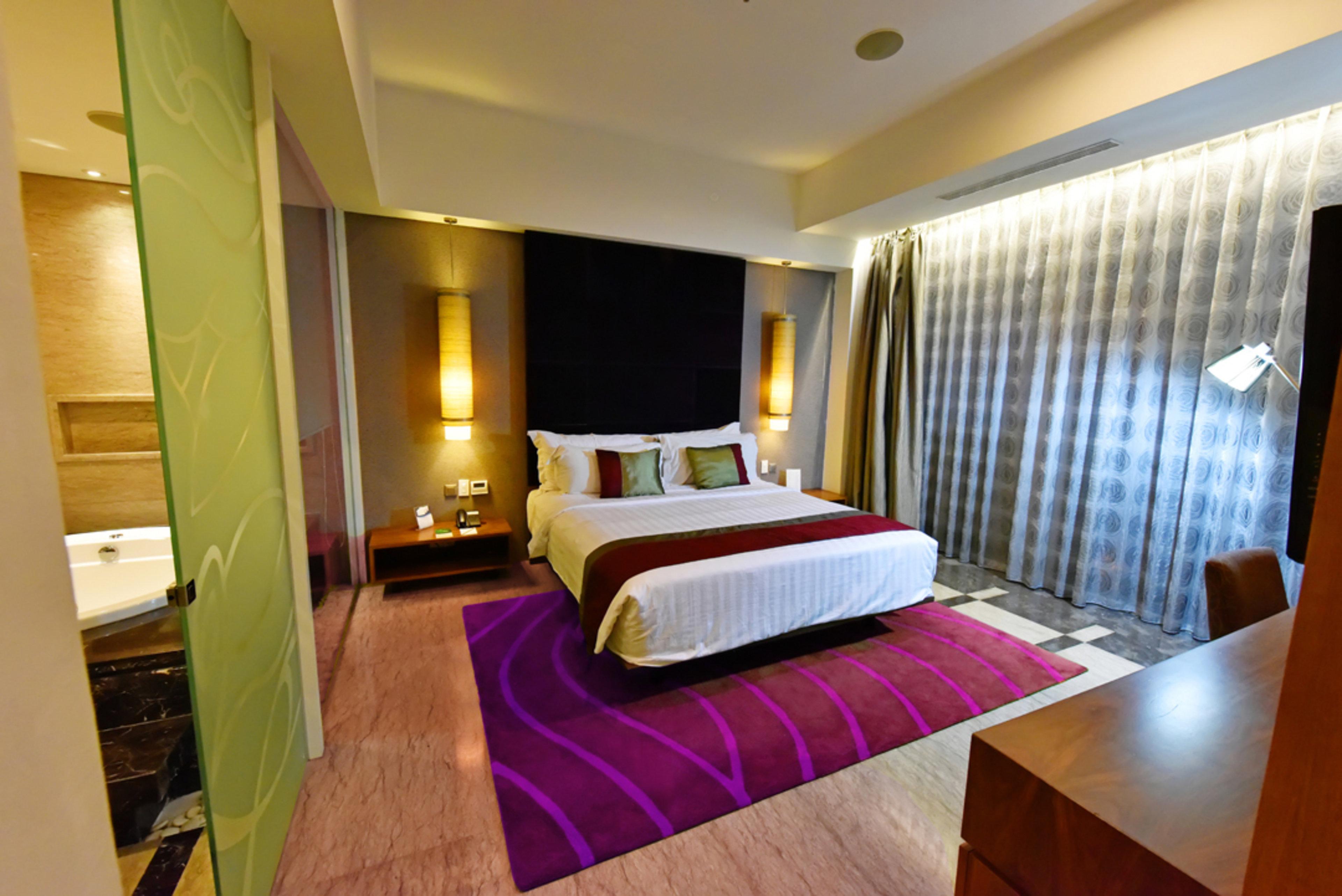 Holiday Inn Bandung Pasteur By Ihg Esterno foto