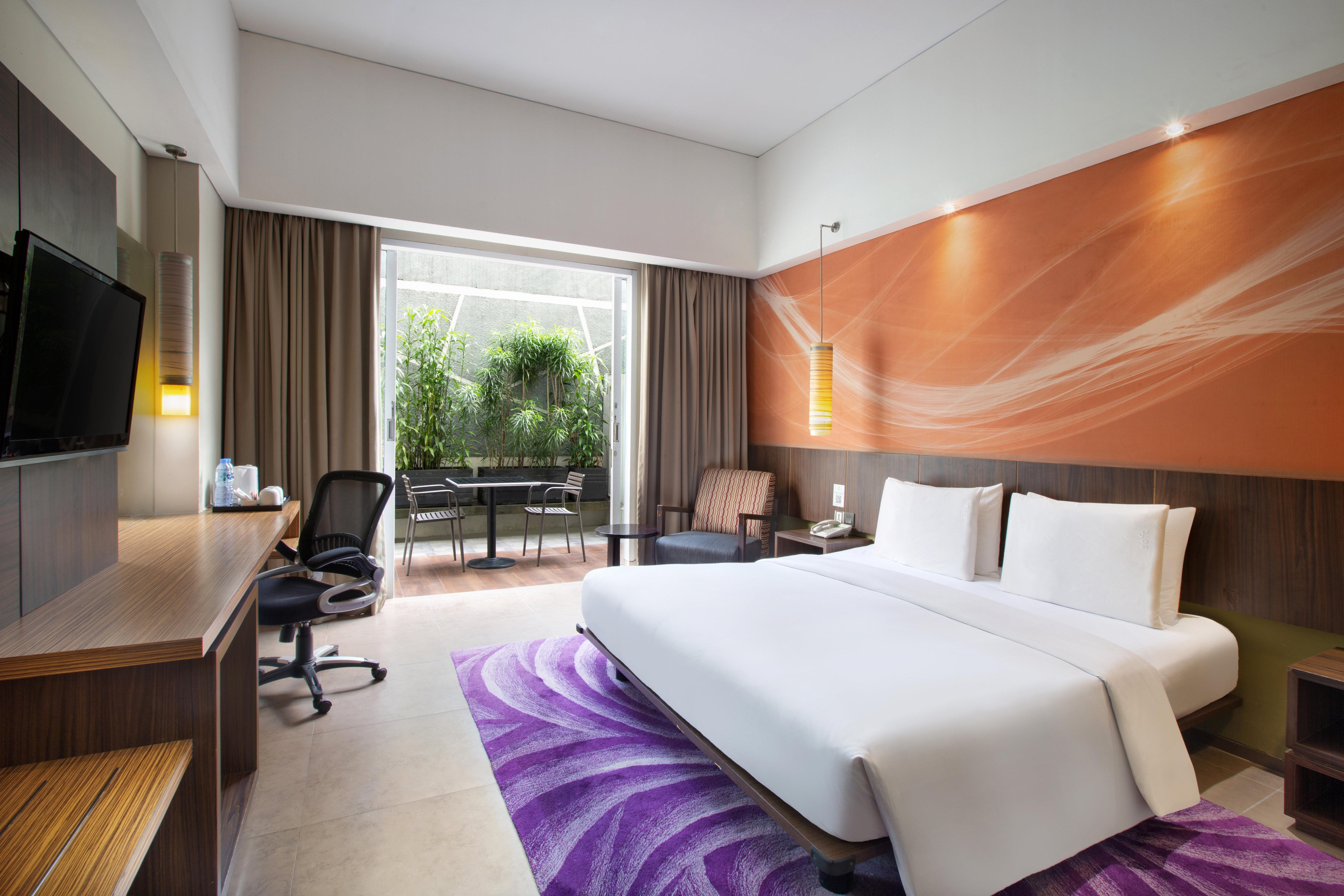Holiday Inn Bandung Pasteur By Ihg Esterno foto