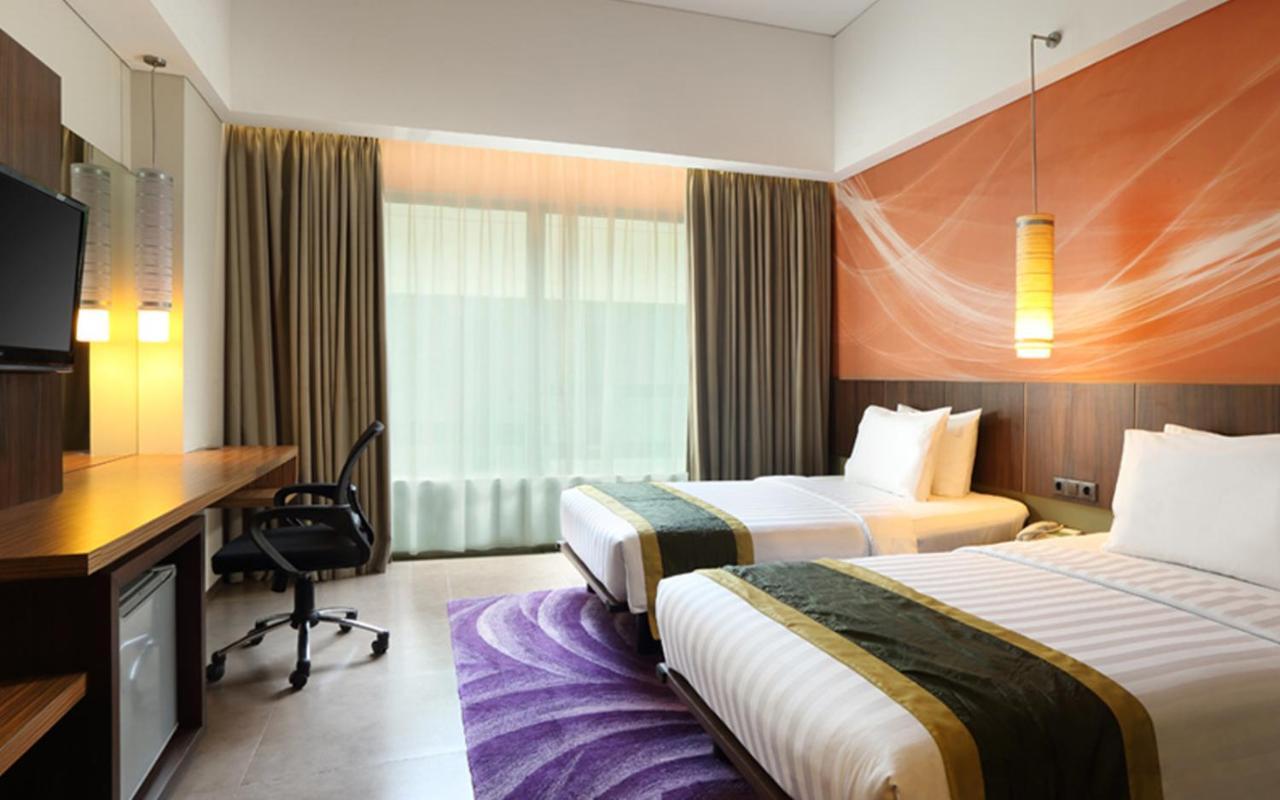 Holiday Inn Bandung Pasteur By Ihg Esterno foto
